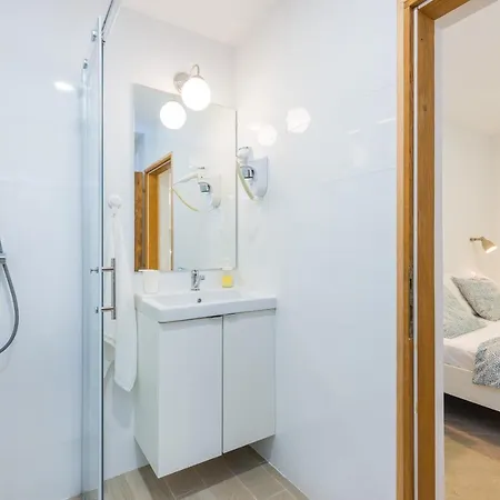 Gobac Apartment Icici