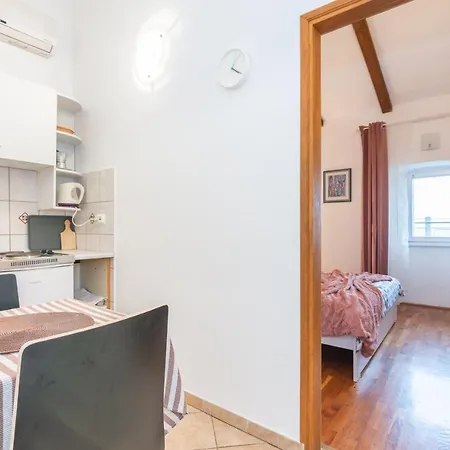 Gobac Apartment *
